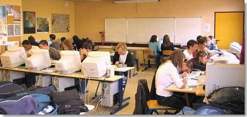 Une salle mulitmdia...